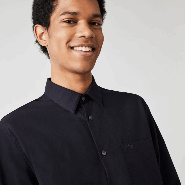 hombres Lacoste 6F241613 fondo azul marino camisa regular fit de popelina de algodón