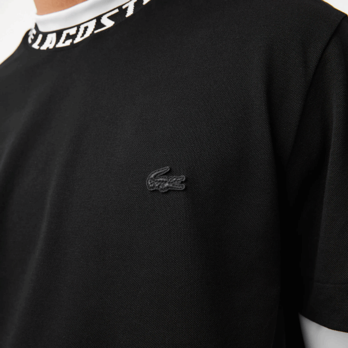 hombres Lacoste 6F24209 negro 031 camiseta regular fit con logo en el cuello