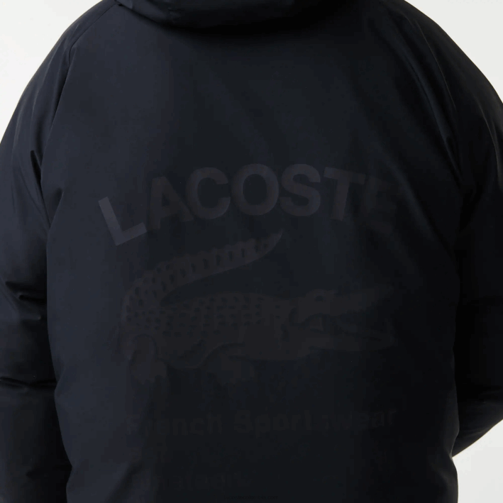 hombres Lacoste 6F241294 negro 031 chaqueta acolchada larga con inscripción de la marca
