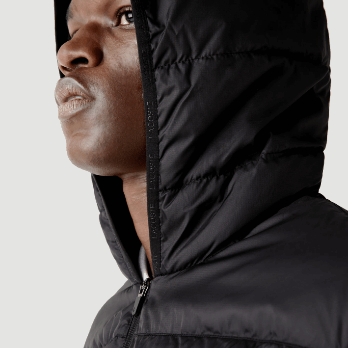 hombres Lacoste 6F241319 negro c31 chamarra acolchada resistente al agua con capucha deportiva