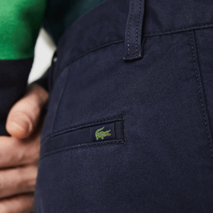 hombres Lacoste 6F24554 azul marino 166 shorts slim fit de gabardina elástica