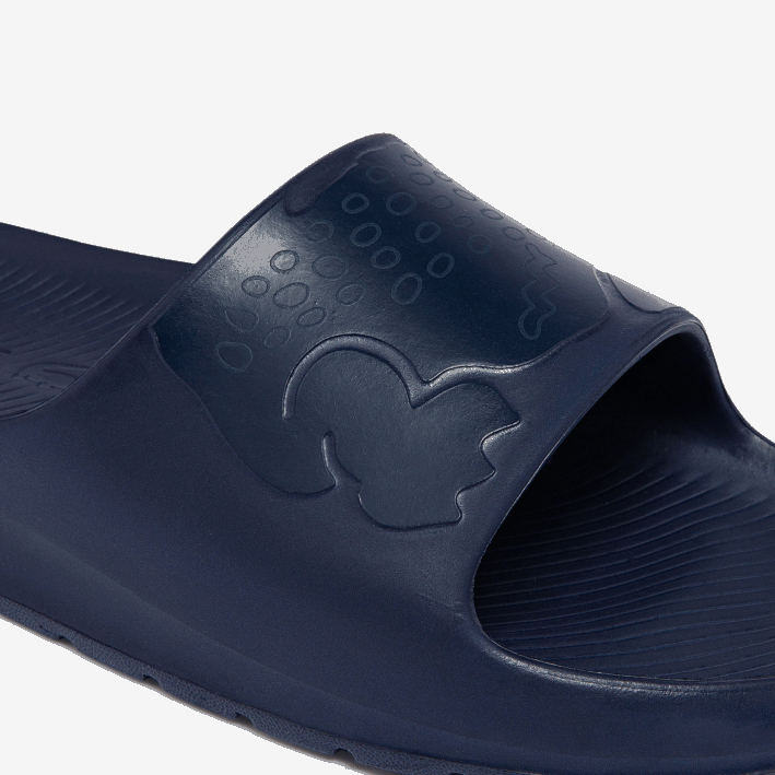 hombres Lacoste 6F241832 azul marino 95k chanclas de piel sintética croco 2.0 con correa del logo