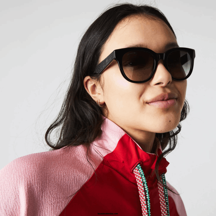 mujer Lacoste 6F242920 negro mate 001 gafas de sol ovaladas de acetato de piel de cocodrilo mujer Lacoste 6F242920 negro mate 001 gafas de sol ovaladas de acetato de piel de cocodrilo