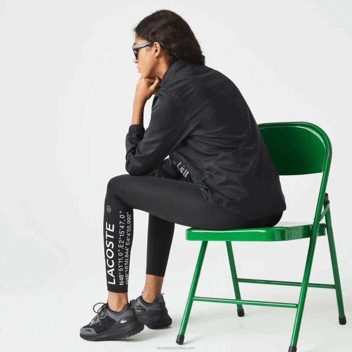 mujer Lacoste 6F242619 negro 031 chamarra deportiva repelente al agua plegable