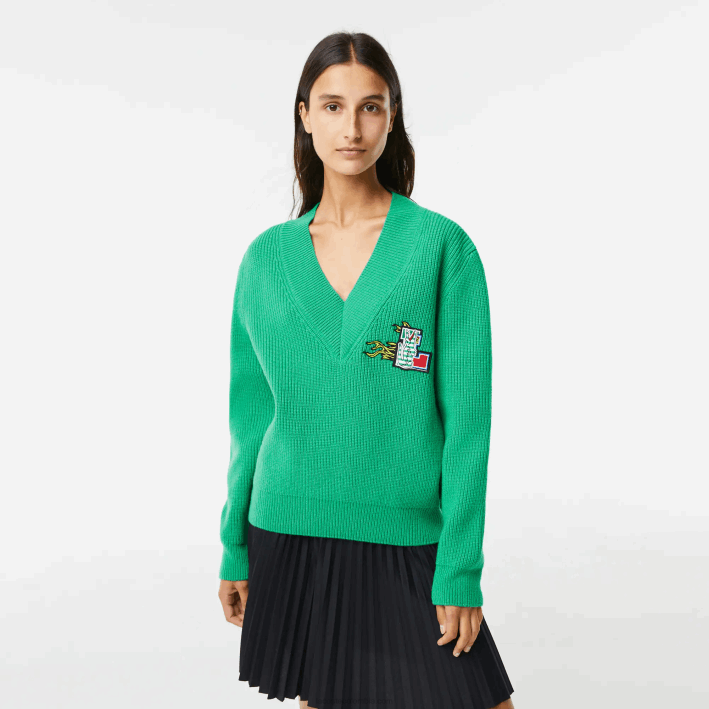 mujer Lacoste 6F242643 ldm verde jersey de lana con cuello de pico y placa de cómic