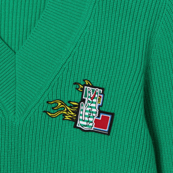 mujer Lacoste 6F242643 ldm verde jersey de lana con cuello de pico y placa de cómic