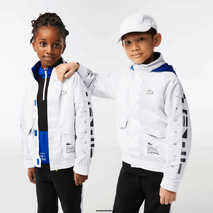 niños Lacoste 6F243240 blanco azul negro 9cw chamarra repelente al agua con capucha removible niños Lacoste 6F243240 blanco azul negro 9cw chamarra repelente al agua con capucha removible